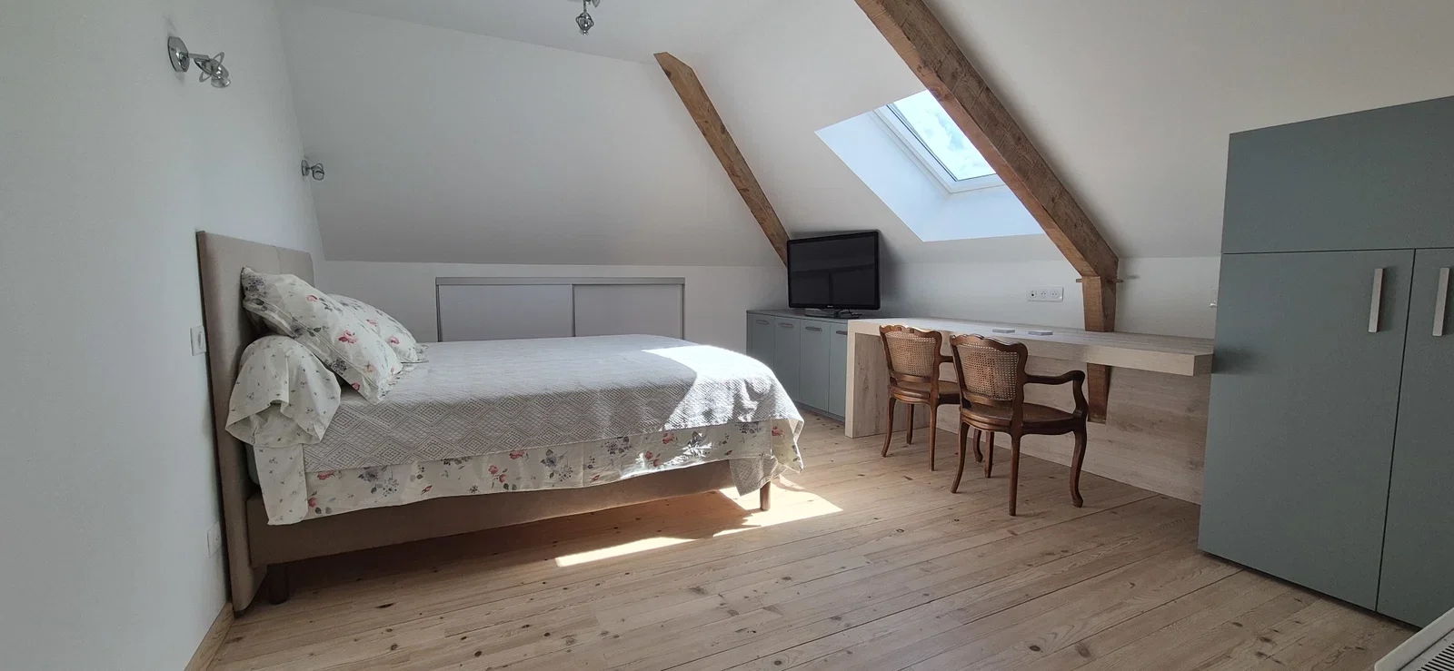 Chambre Route de Milly à Arpajon-sur-Cère