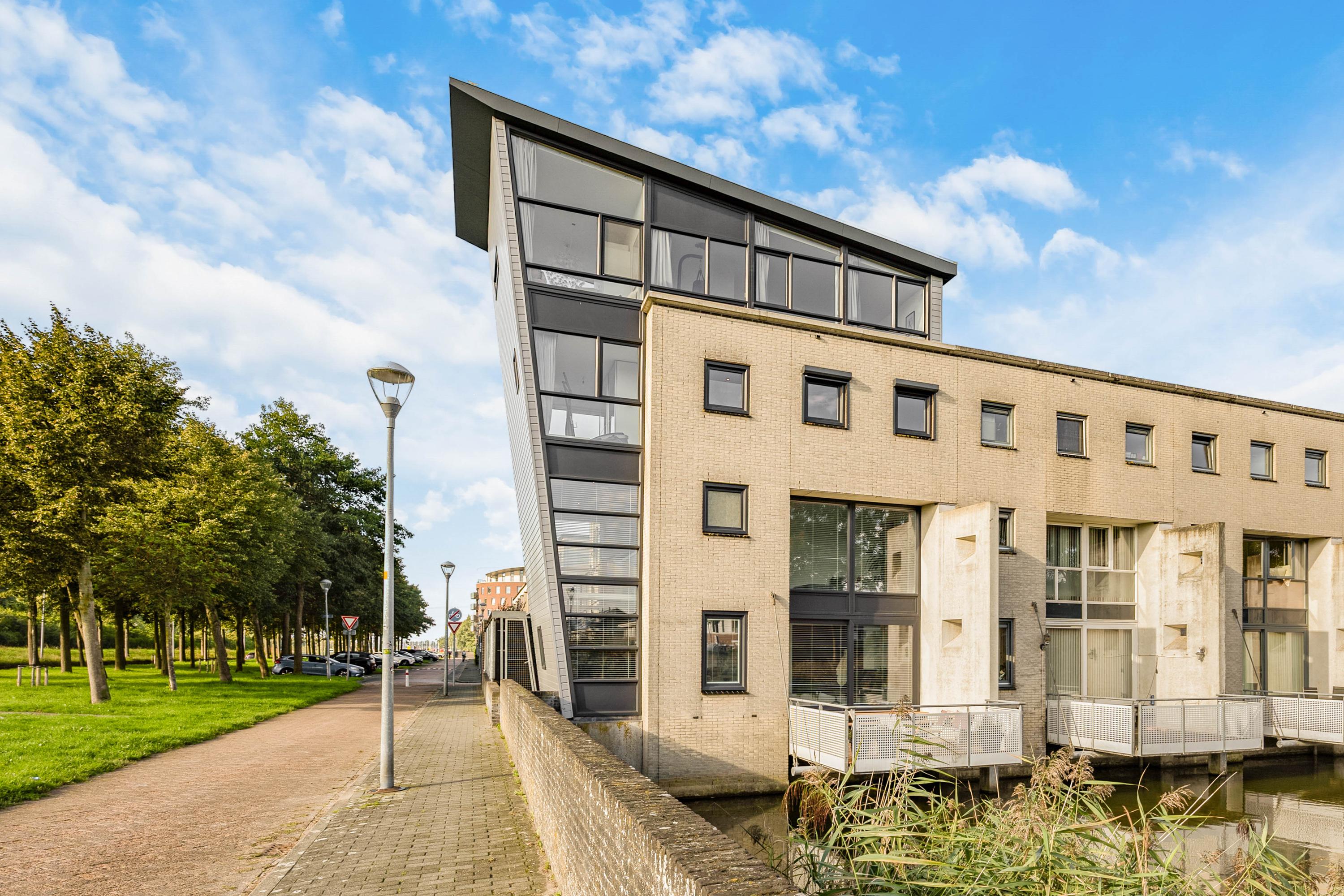 Huis Flierveld 1 in Nieuw-Vennep