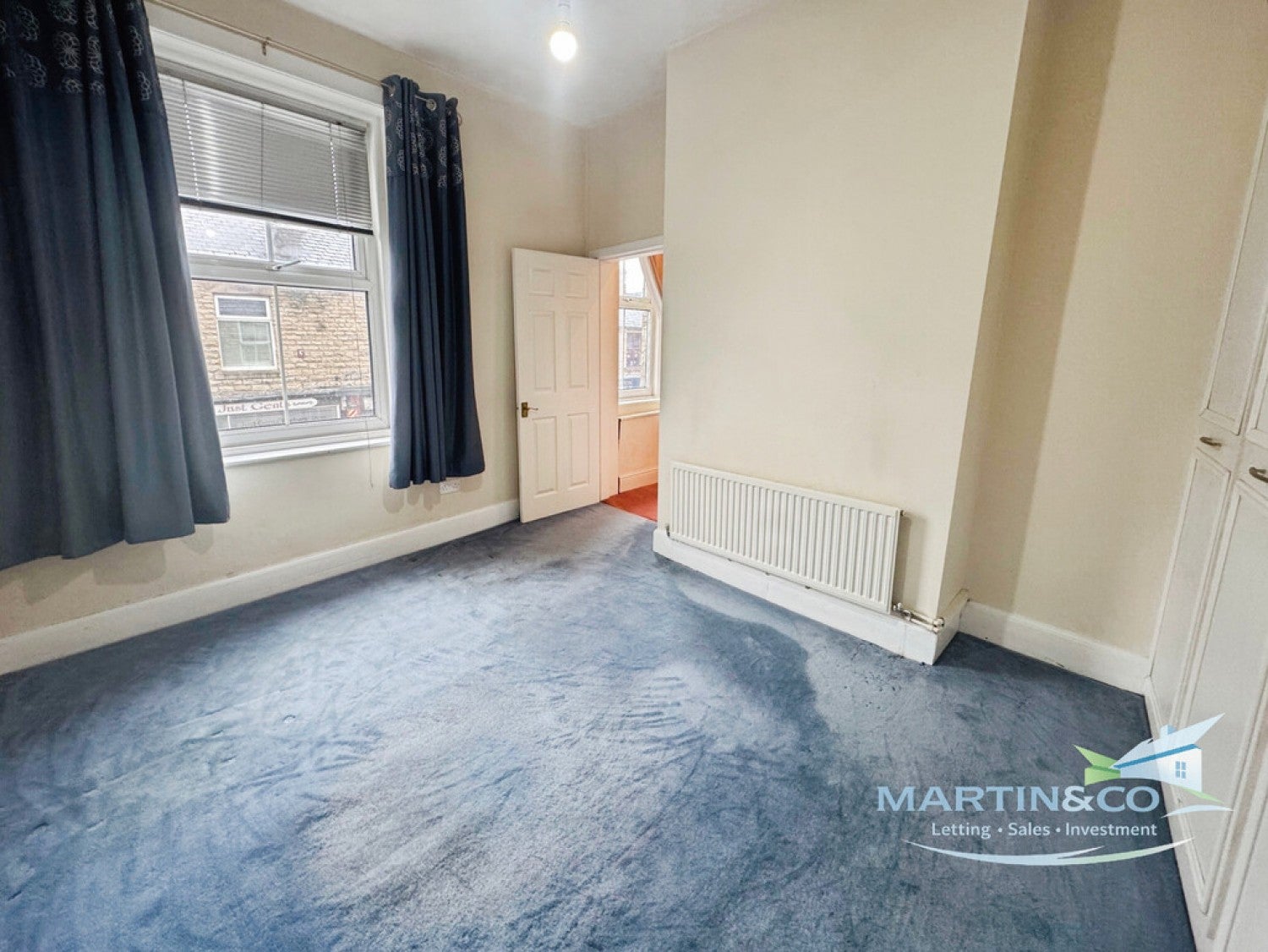 Flat Regent Street in Littleborough