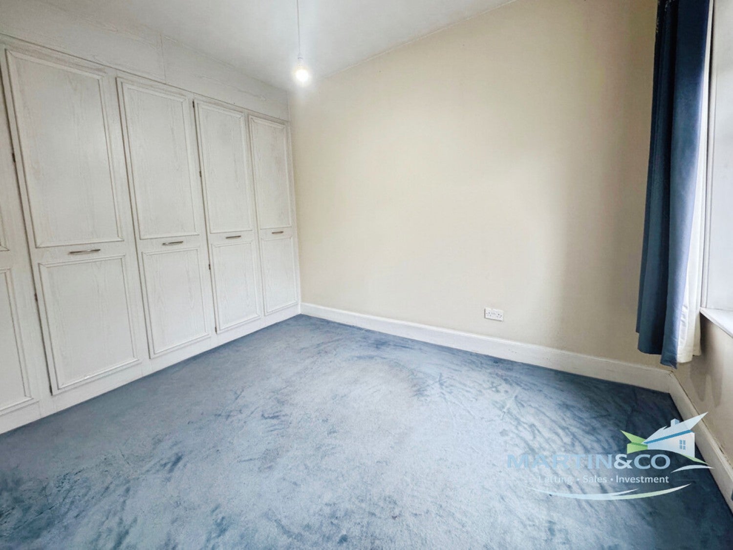 Flat Regent Street in Littleborough