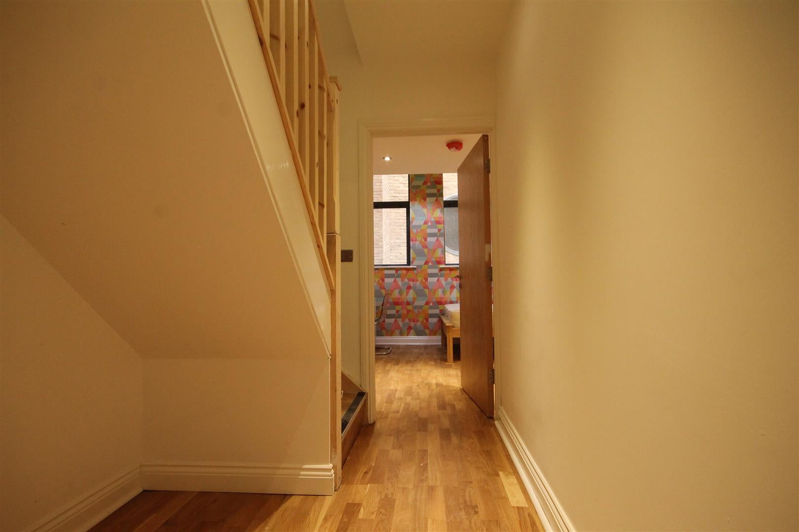 Flat Falconar's Court in Newcastle upon Tyne