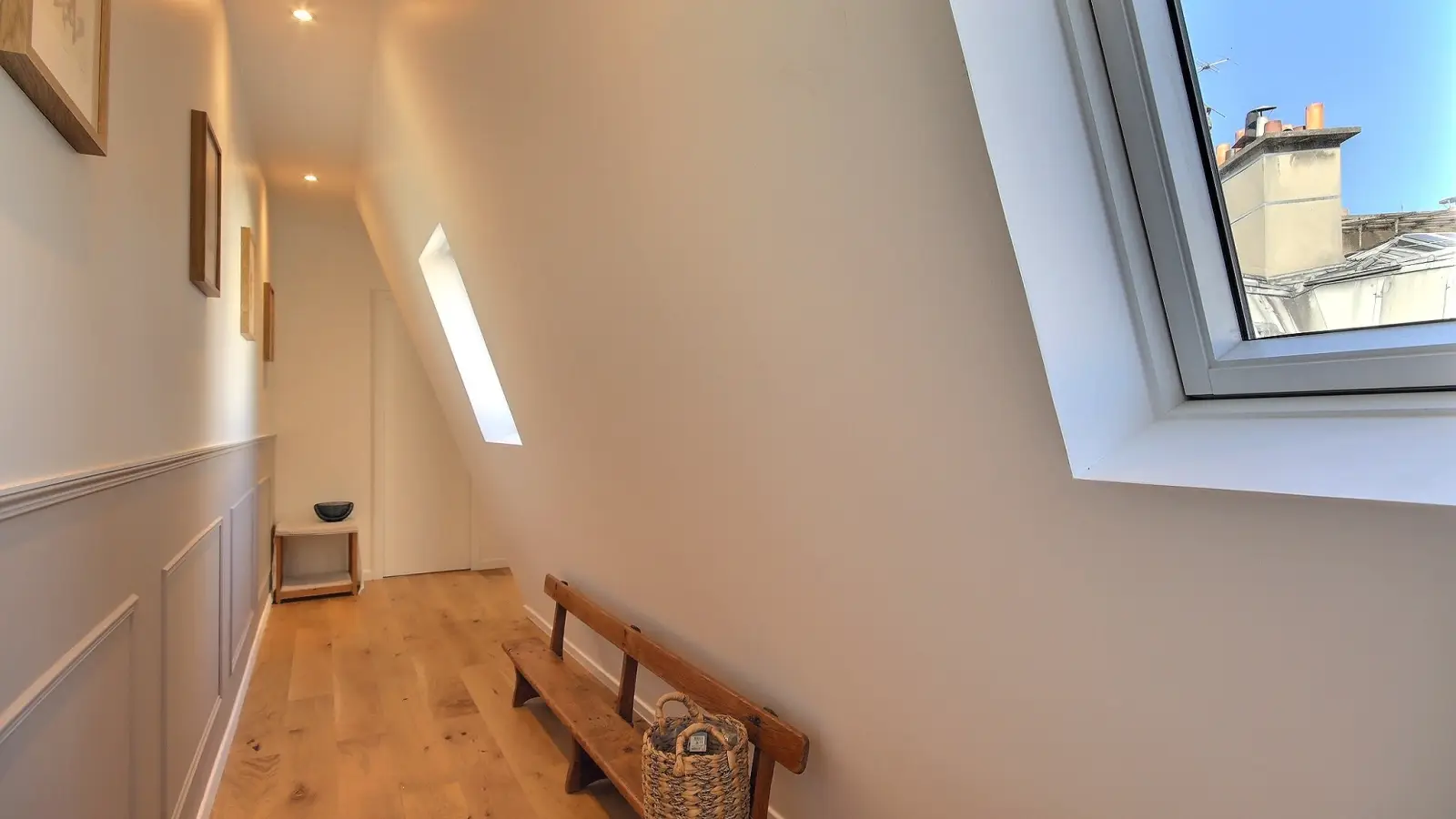 Flat Rue La Fayette in Paris