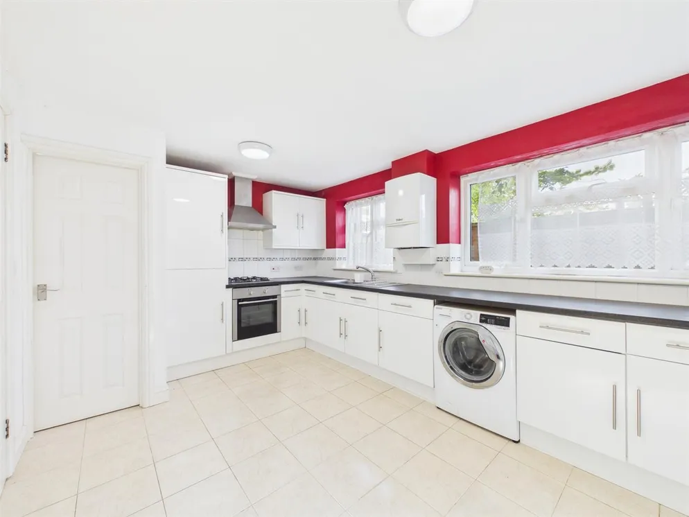 House Pochin Drive in Harborough