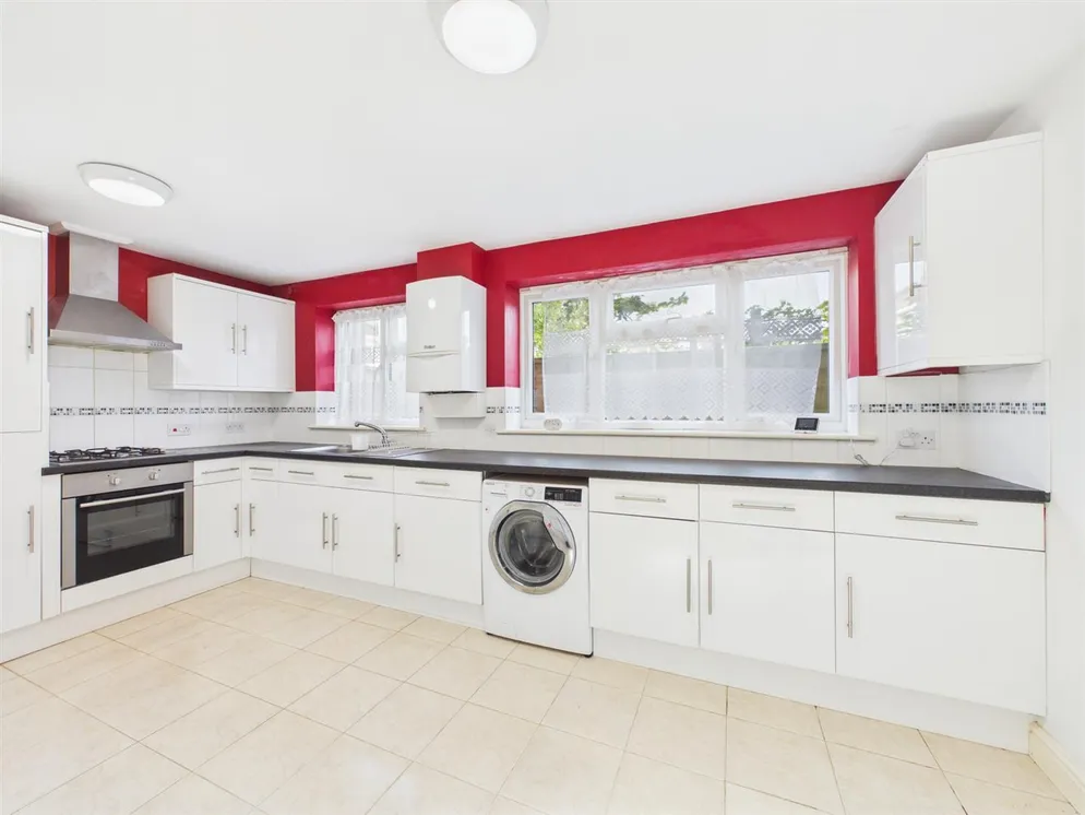 House Pochin Drive in Harborough