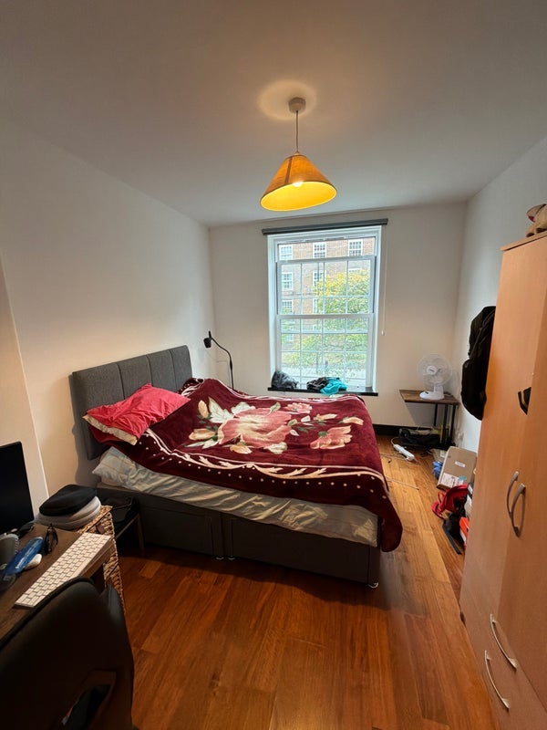 Room Union Road in Greater London