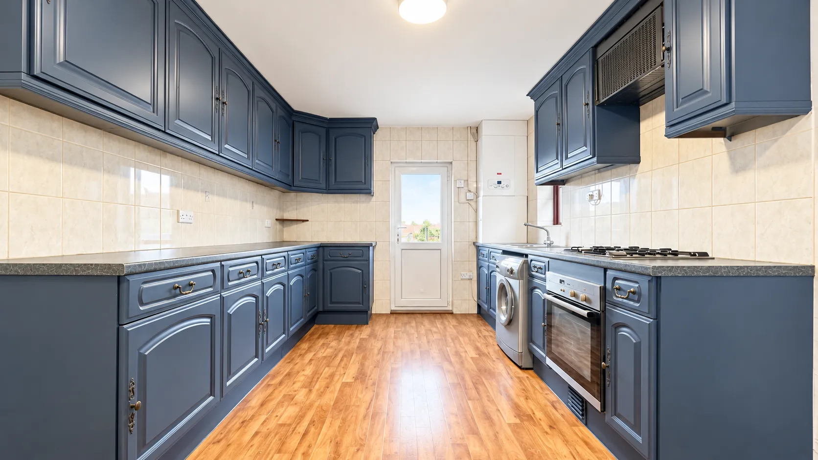 Room Coxwell Road in Greater London