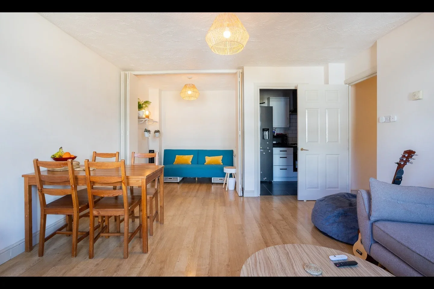 Room Bishops Way in Greater London
