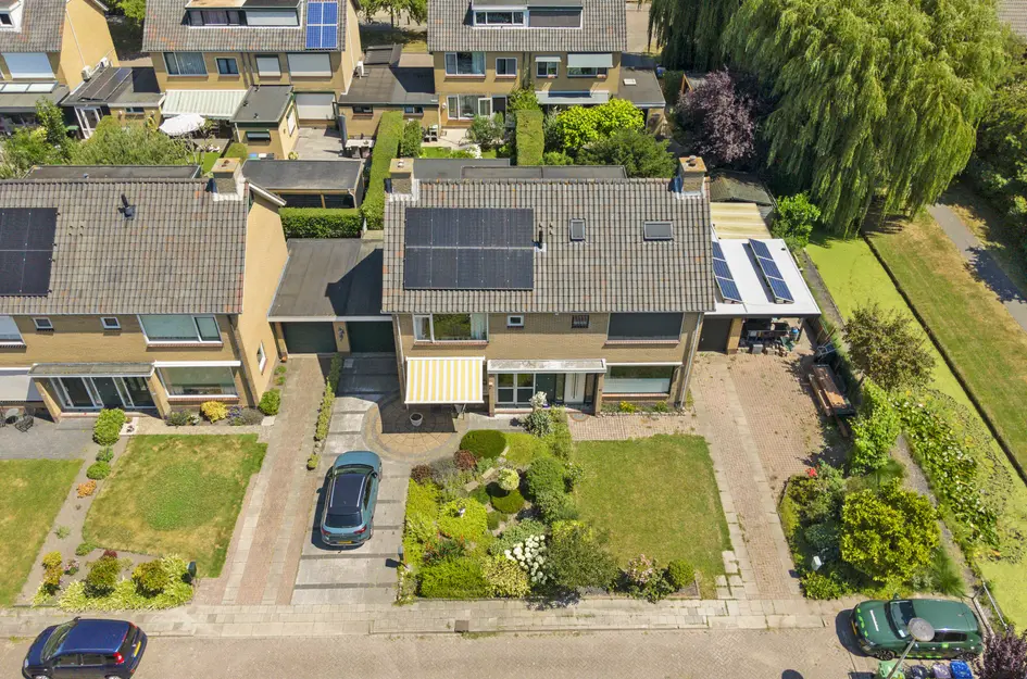 Huis J v d Woudestraat 10 in Rockanje