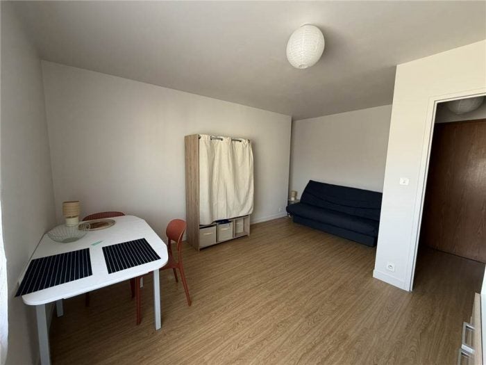 Flat Rue du Faubourg du Pont-Neuf in Poitiers