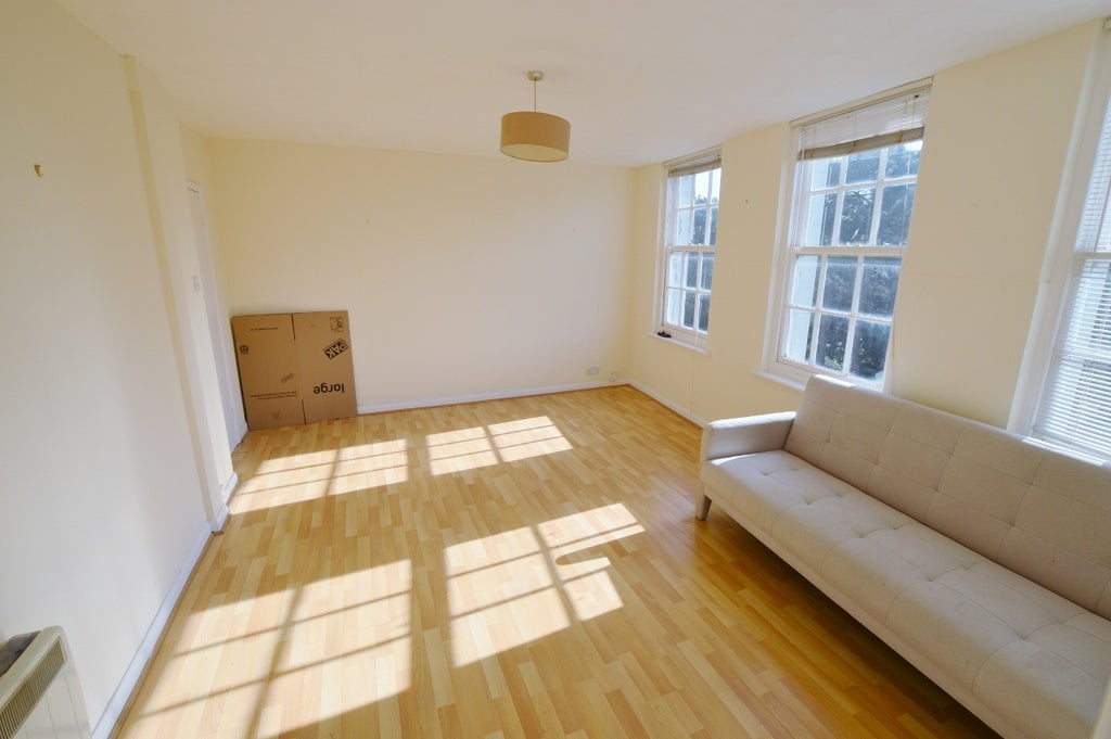 Flat Westover Road in Bournemouth