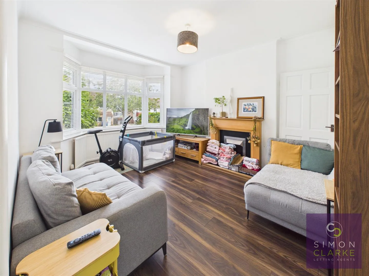Flat Oakleigh Road North in Greater London