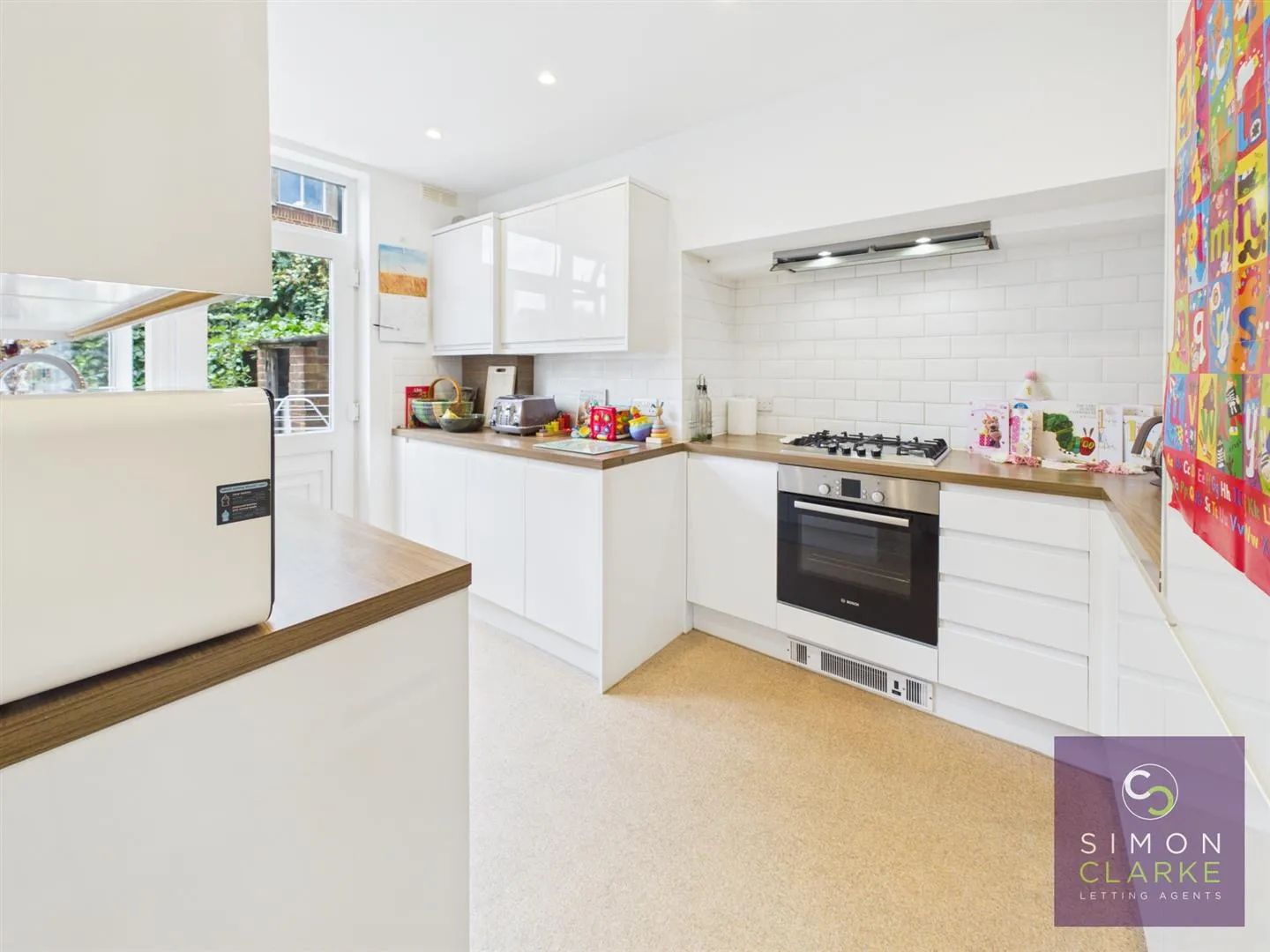 Flat Oakleigh Road North in Greater London