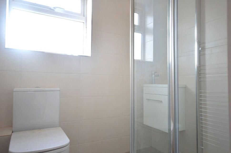 Flat Dover Road East in Gravesham