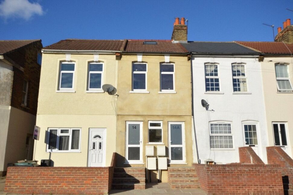 Flat Dover Road East in Gravesham