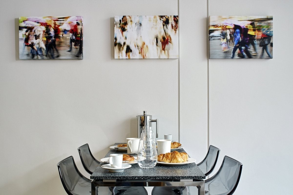 Flat Cheval Place in Greater London