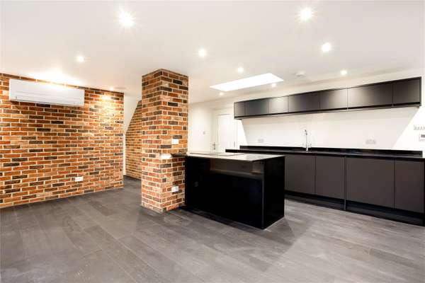 Flat Wedderburn Road in Greater London