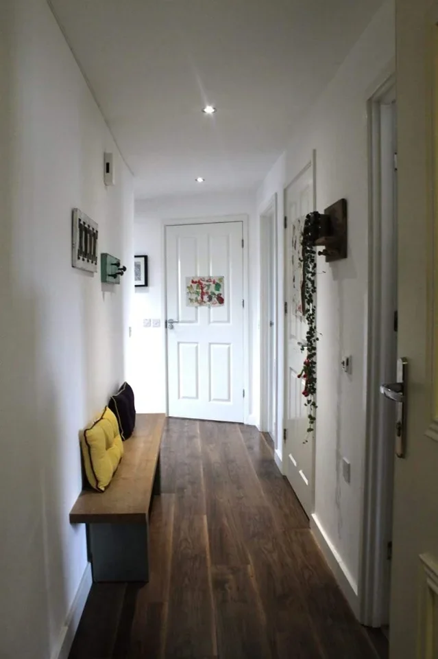 Flat Craven Park in Greater London