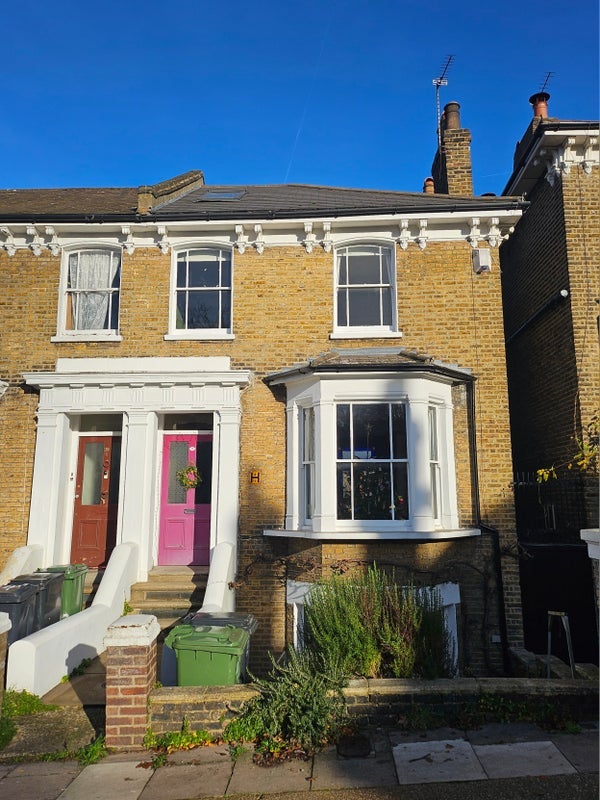 Room Ashmead Road in Greater London