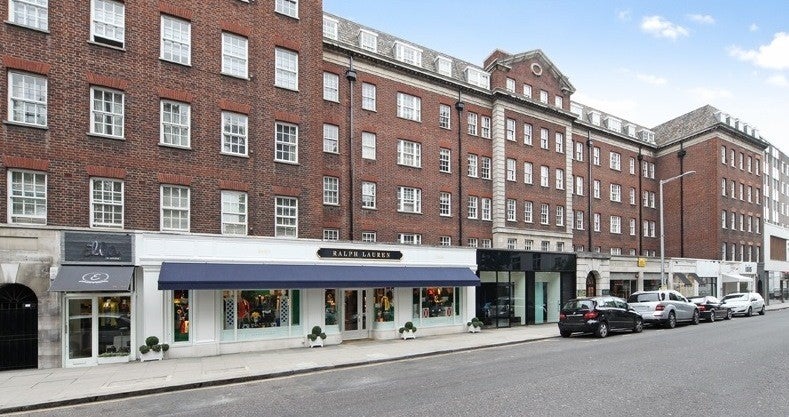 Flat Fulham Road in Greater London