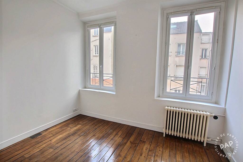 Flat Place des Rotondes in Saint-Germain-en-Laye