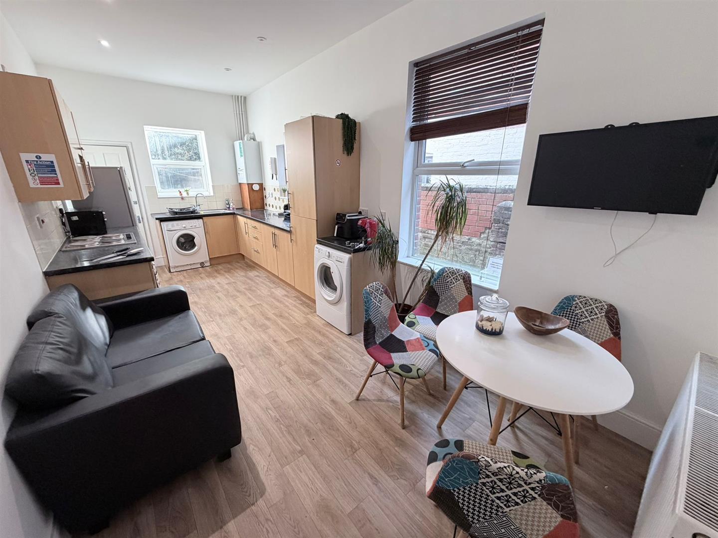 Room Somers Road in Portsmouth