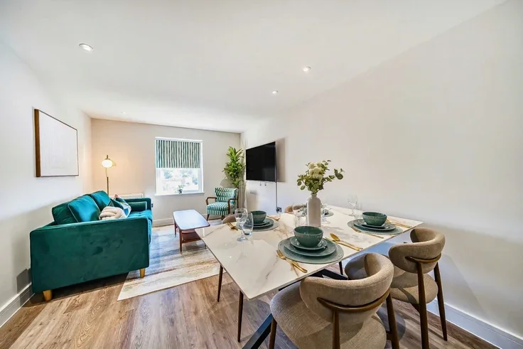 Flat Victoria Road in Rushmoor