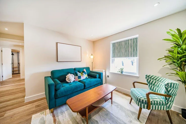 Flat Victoria Road in Rushmoor