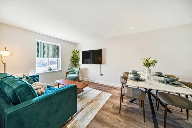 Flat Victoria Road in Rushmoor