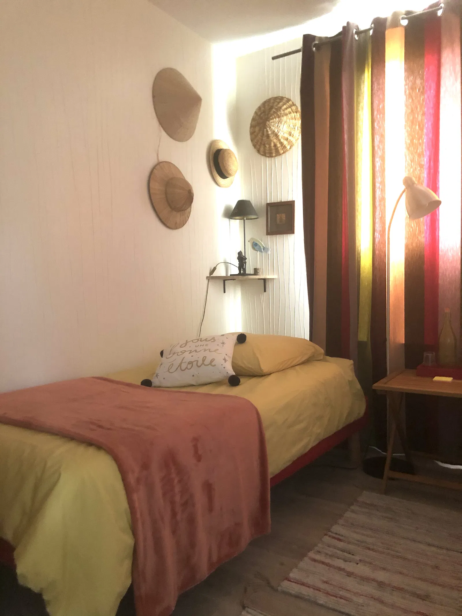 Room Rue Winston Churchill in Rambouillet