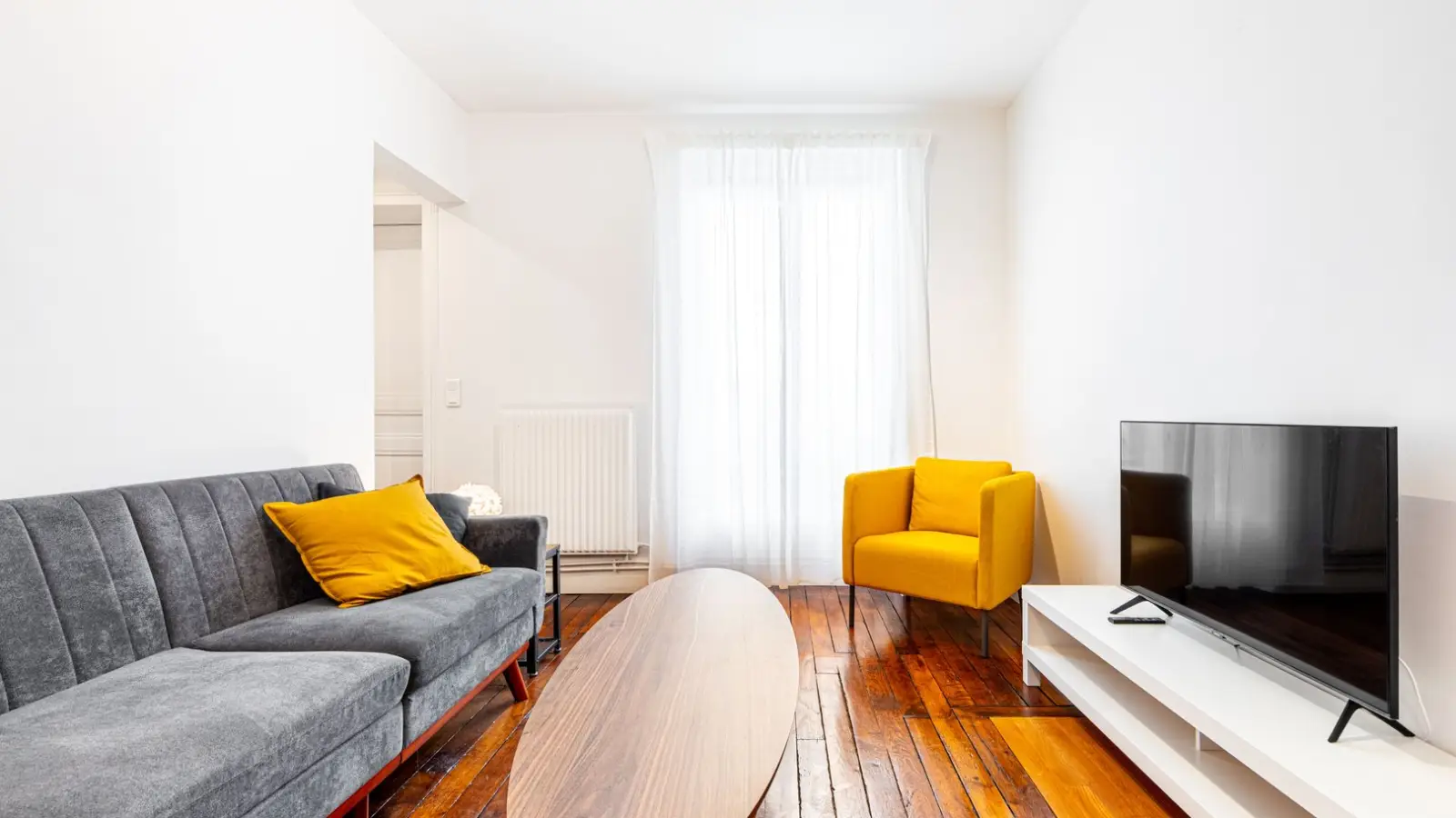 Flat Rue d'Alsace in Paris