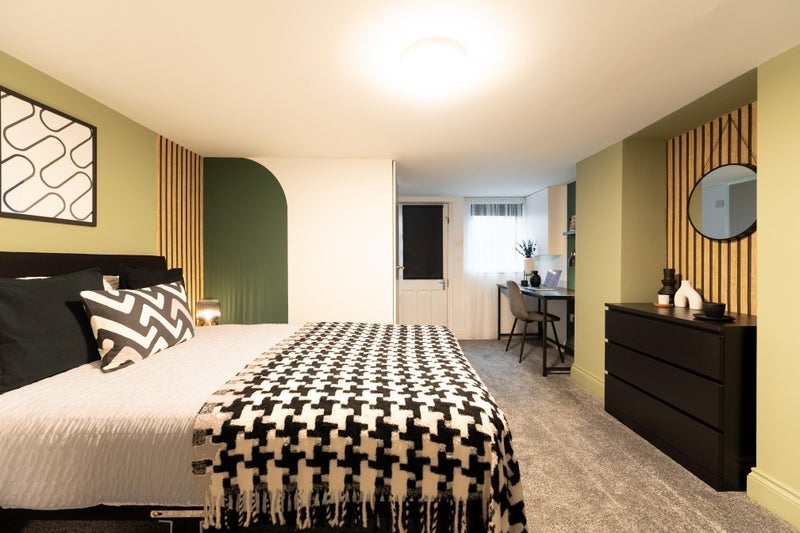 Room Stanmore Street in Leeds