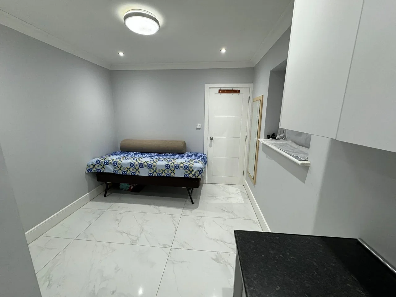 Flat Salisbury Road in Greater London