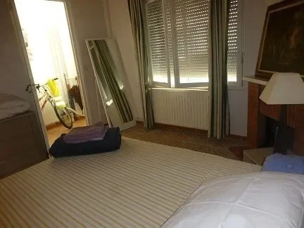 Chambre Rue Robert Caumont à Bordeaux