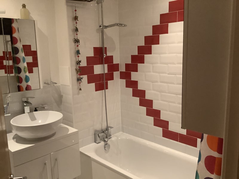 Room Lorne Close in City of Westminster
