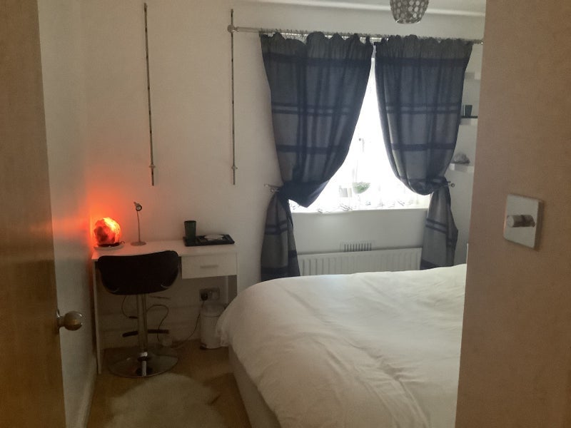 Room Lorne Close in City of Westminster