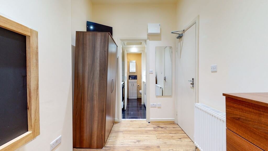 Room Anson Road in Greater London