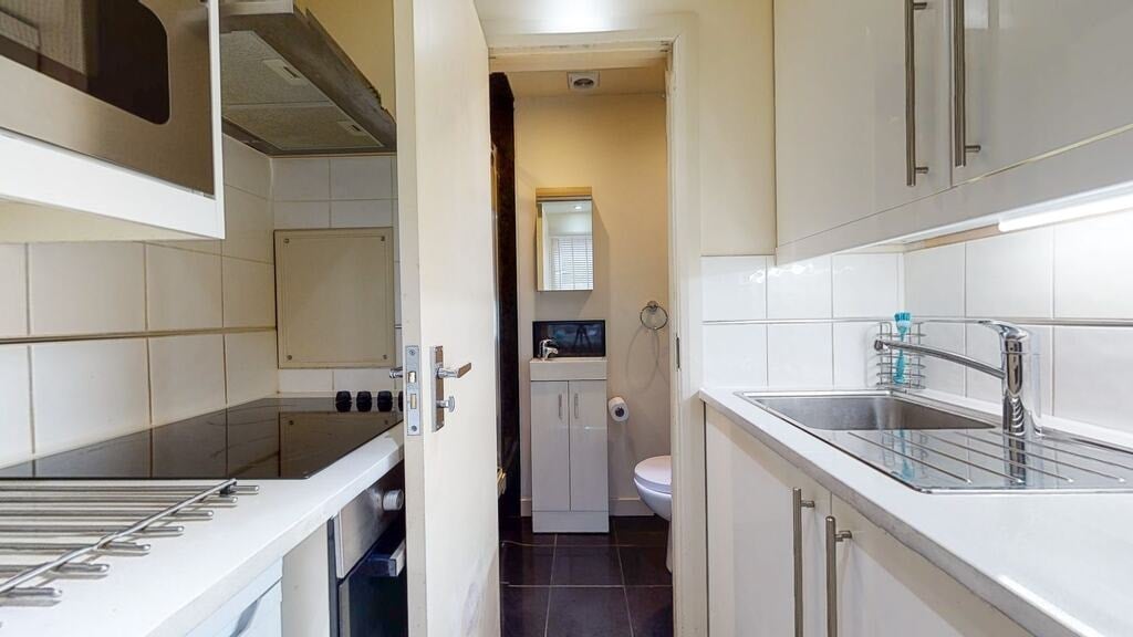 Room Anson Road in Greater London