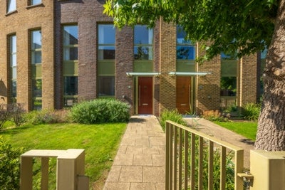 House Townsend Road in London