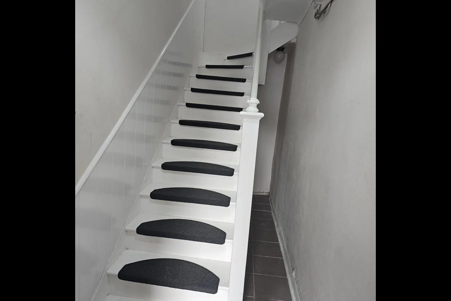Room Heath Road in Greater London