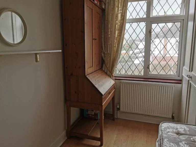 Room Becmead Avenue in Greater London