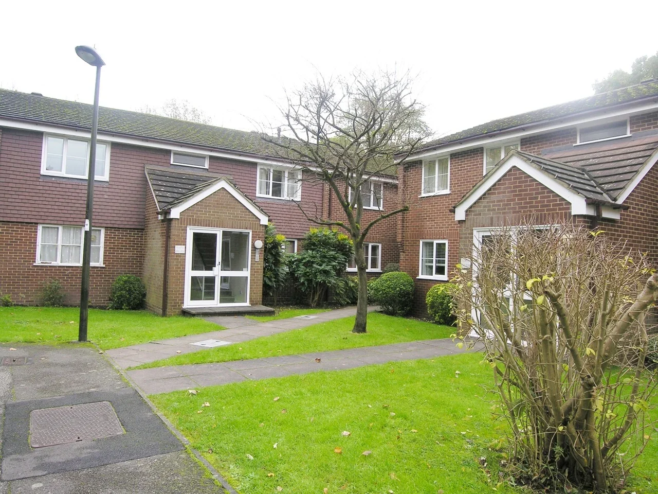 Flat Gladbeck Way in Greater London