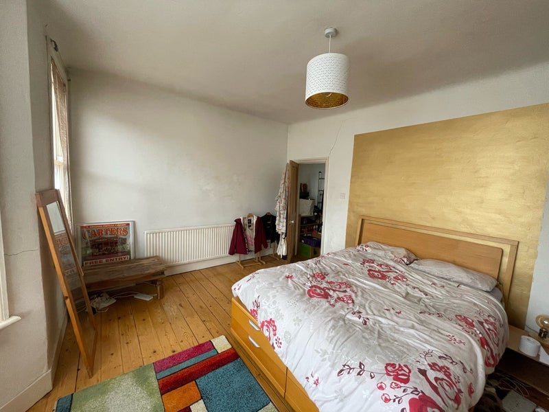 Room Belgrade Road in Greater London
