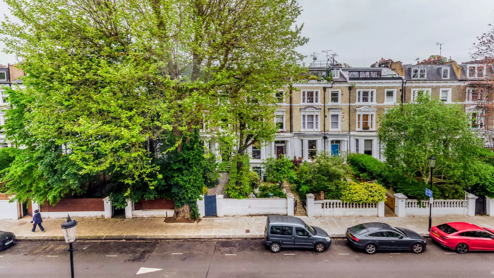 Flat Elsham Road in Greater London