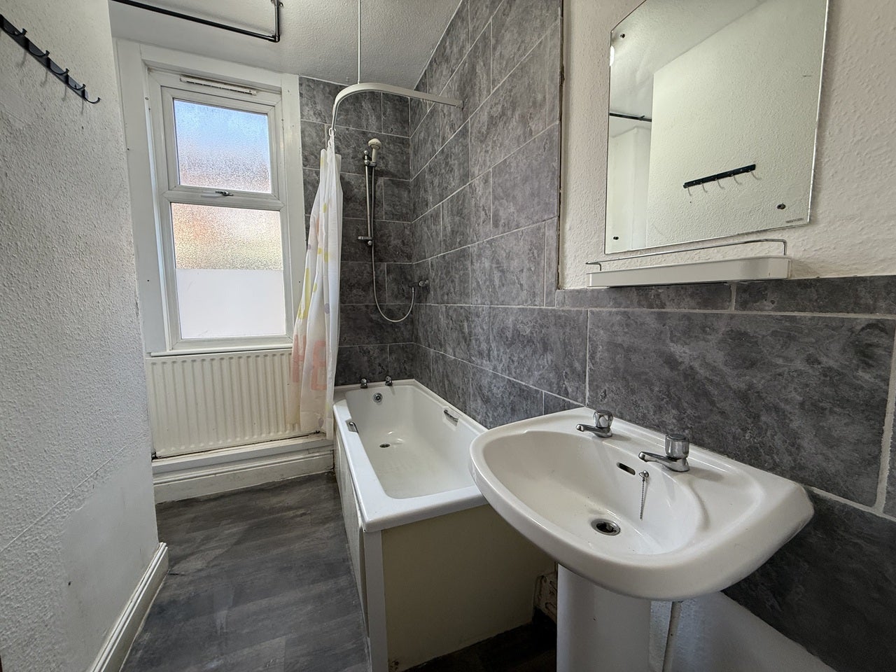 Flat Beckingham Road in Leicester