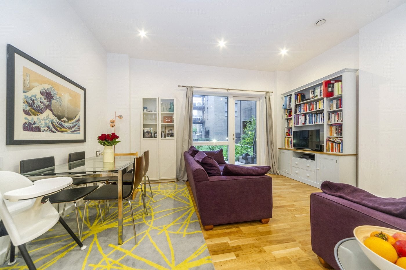 Flat Arts Lane in Greater London