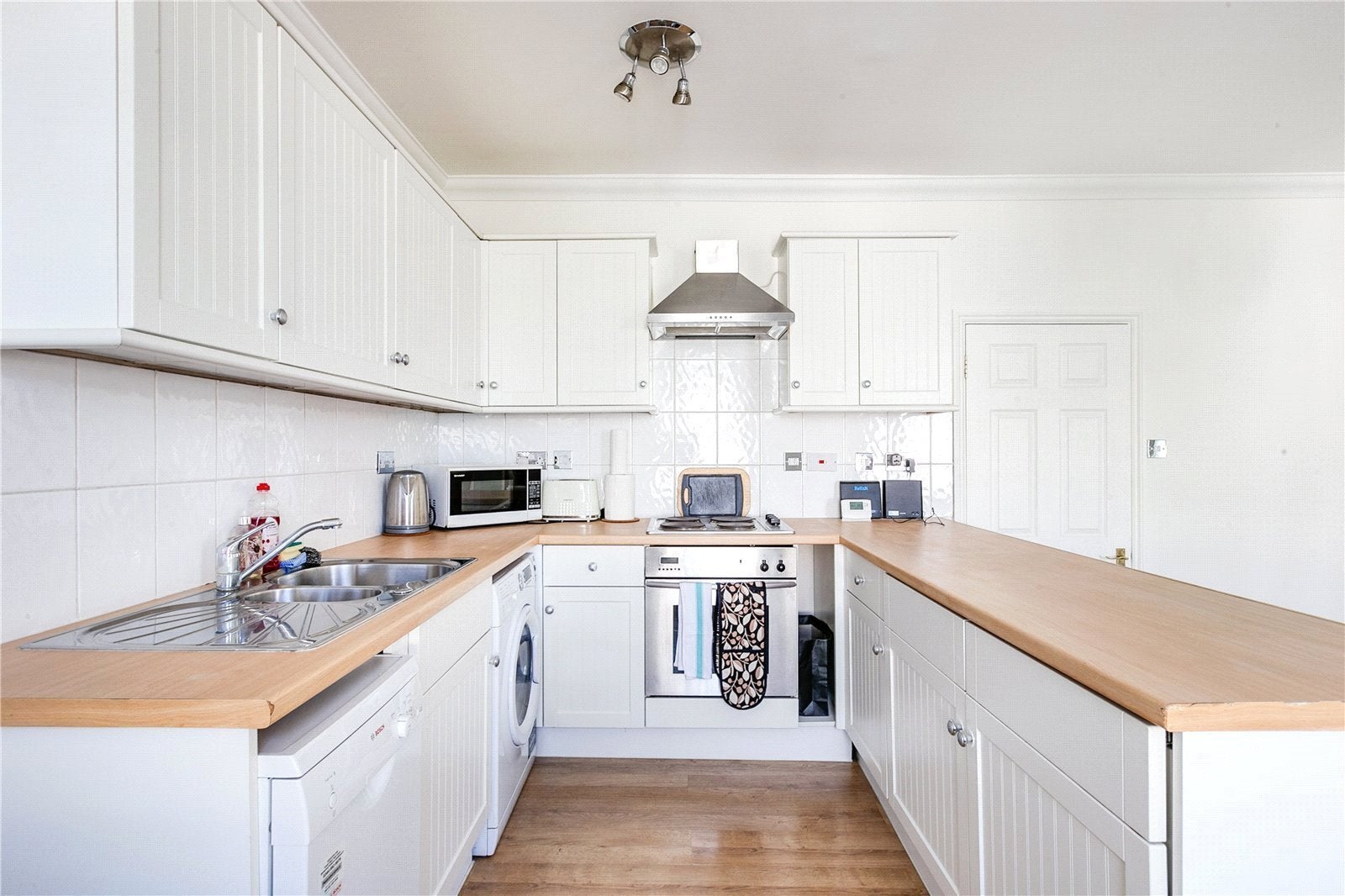 Flat Charlwood Street in City of Westminster