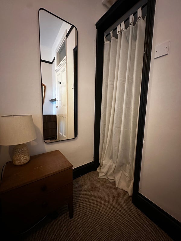 Room Two Mile Hill Road in Bristol