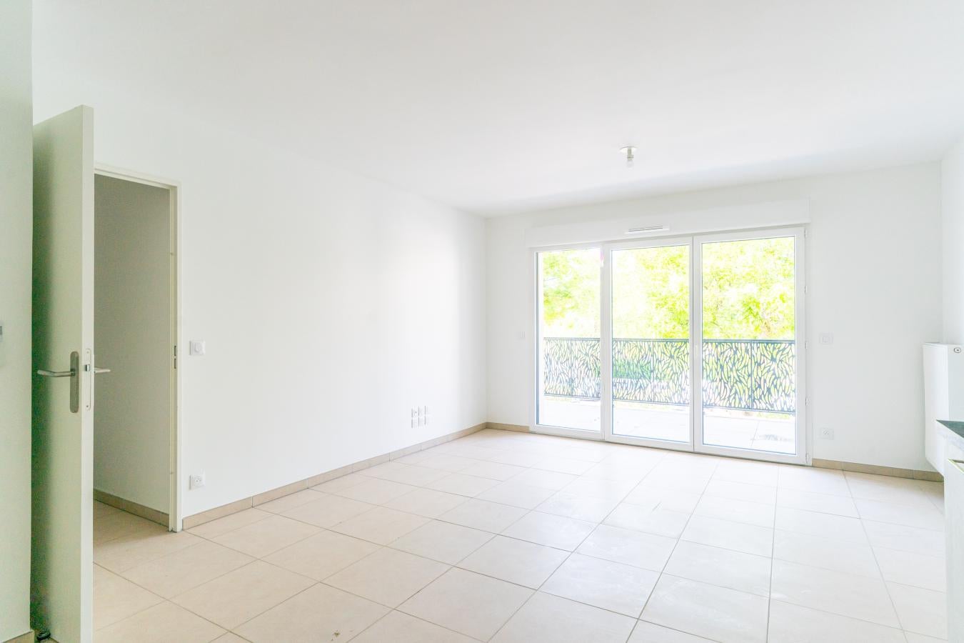 Flat Avenue Georges Clemenceau in Plan-de-Cuques