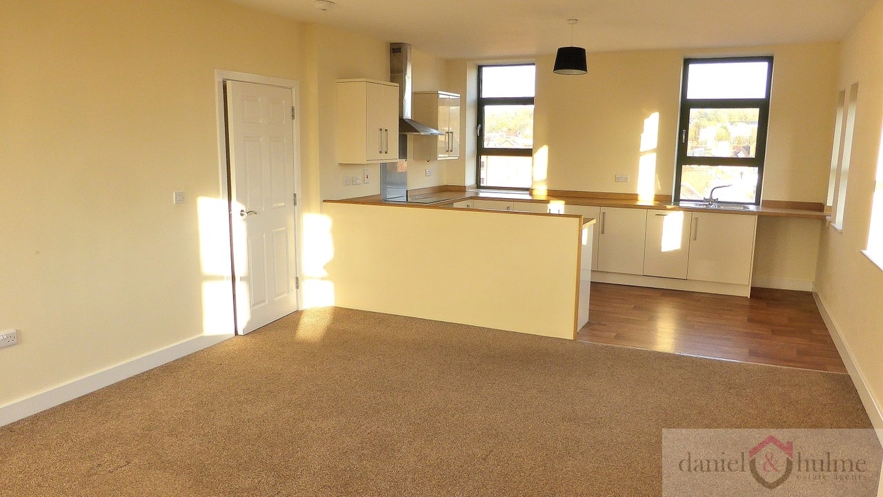 Flat Queen Street in Staffordshire Moorlands