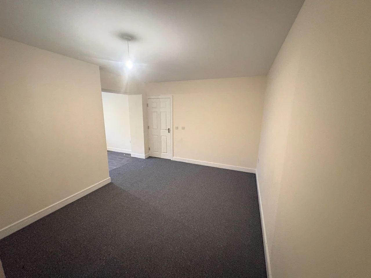 Flat Hebron Street in Oldham
